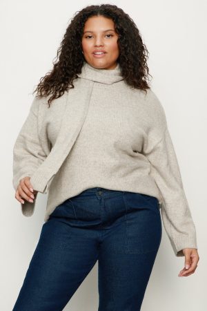 Go-To Sweater Heather Wheat Extended Sizing