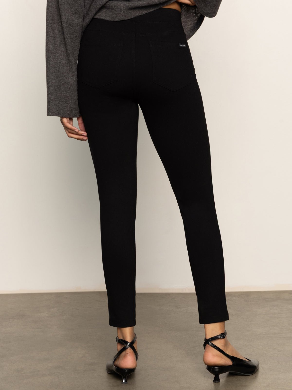 Runway Semi High Rise Legging Black - Image 4
