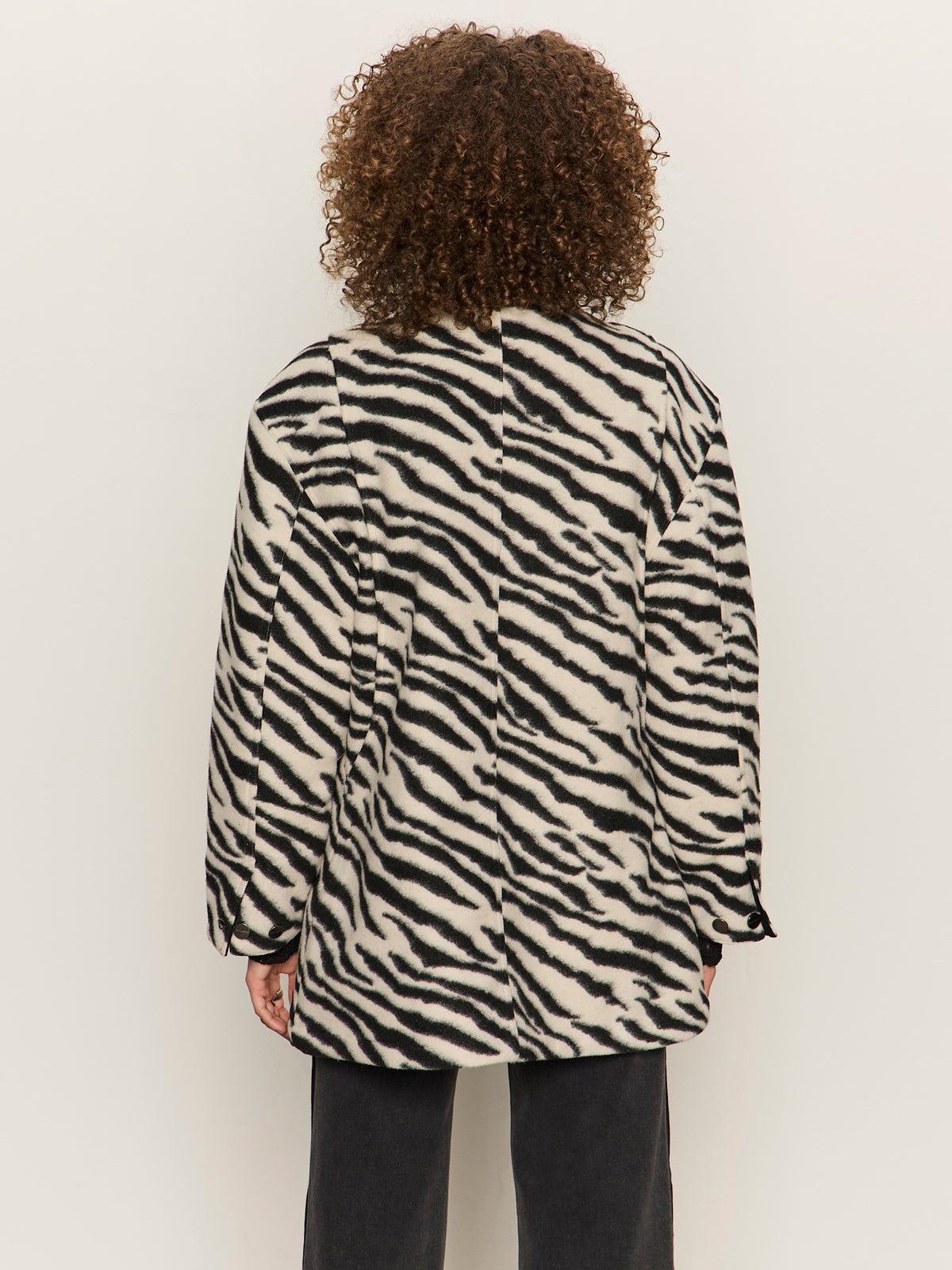 Soiree Barn Jacket Striking Zebra - Image 4